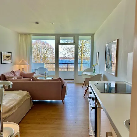 Mit Traumhaftem Kieler Foerde Blick * Kiel